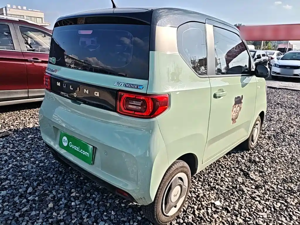 Wuling MINIEV — миниатюра 7