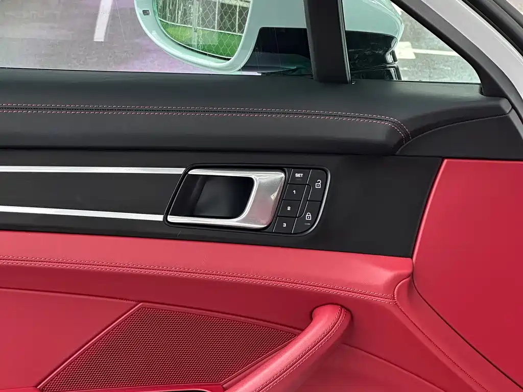 Porsche Panamera — миниатюра 26