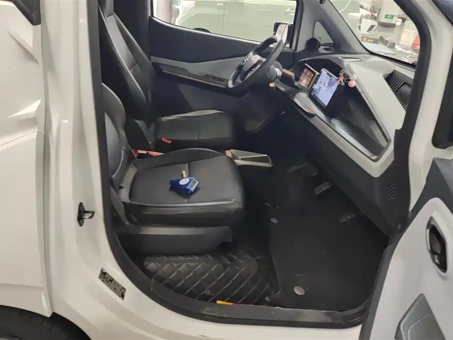 Wuling Nano EV — миниатюра 11