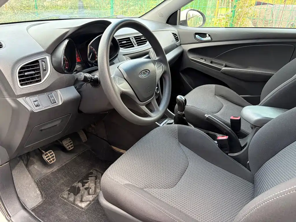 Chery Arrizo 3 — миниатюра 5