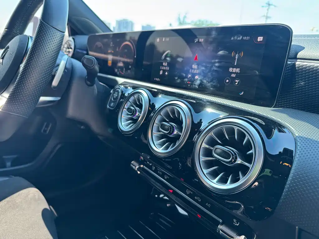 Mercedes-Benz A-Class — миниатюра 13