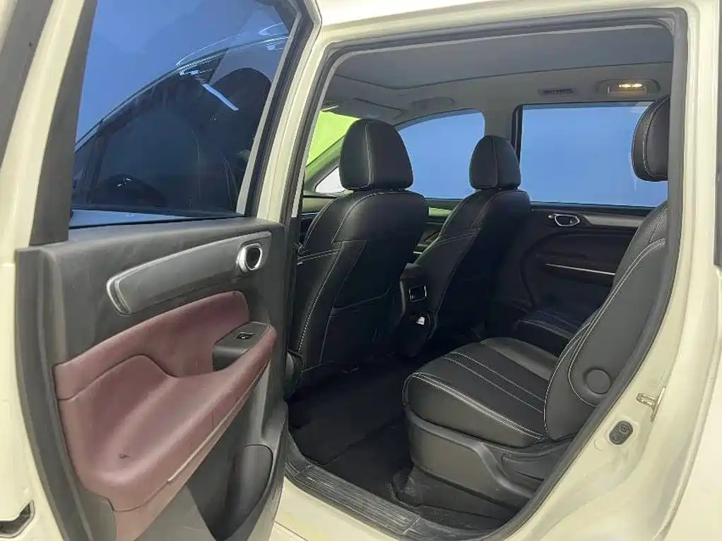 GAC Motor Trumpchi M6 — миниатюра 9