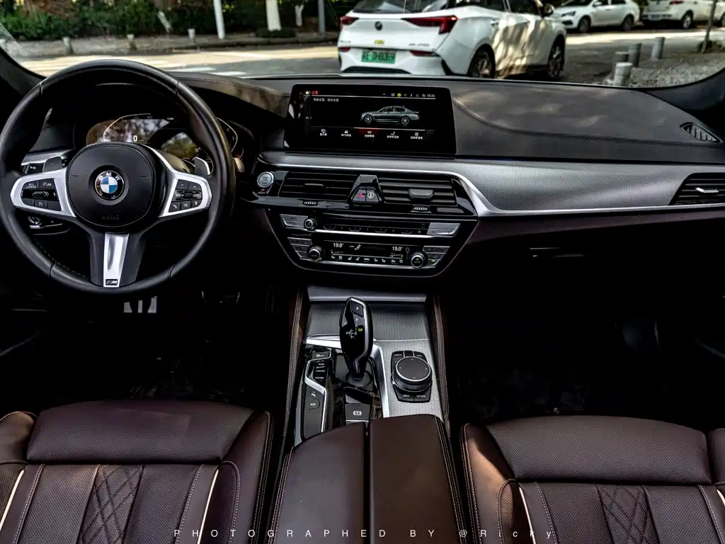 BMW 5 Series (Import) — миниатюра 3