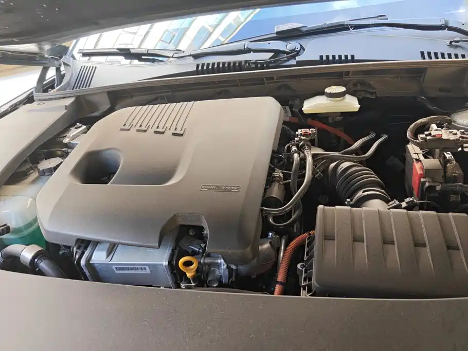 Volvo XC70 PHEV — миниатюра 10