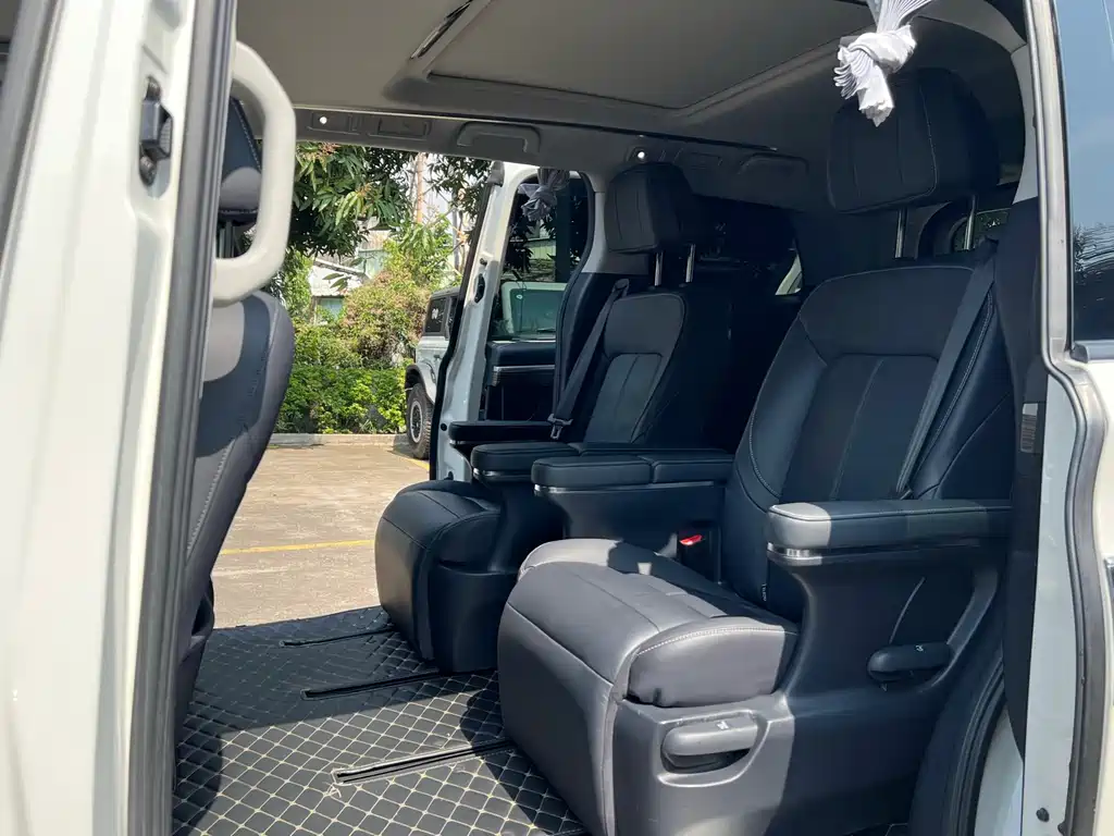 GAC M8 2021 390T Luxury