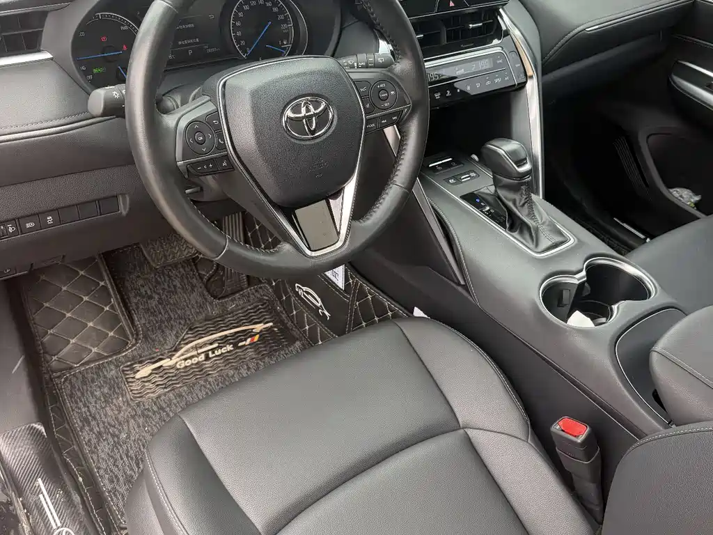 Toyota Venza 2023 2.5L Luxury