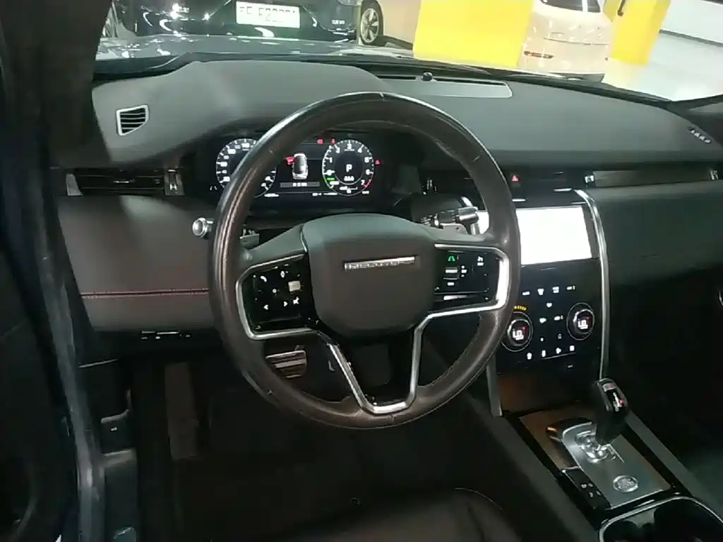 Land Rover Discovery Sport Hybrid — миниатюра 11