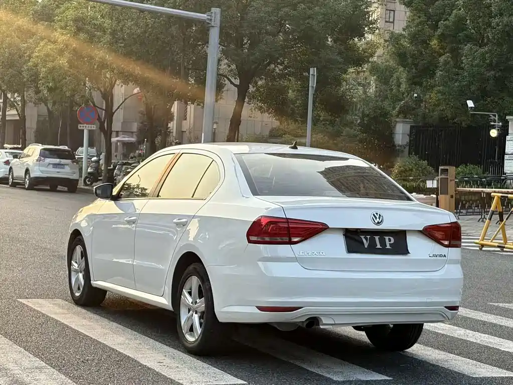 Volkswagen Lavida — миниатюра 8