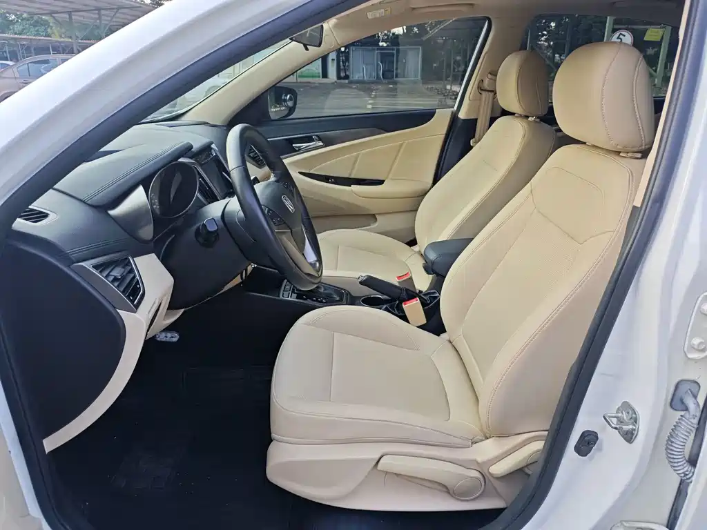 Changan Eado — миниатюра 7