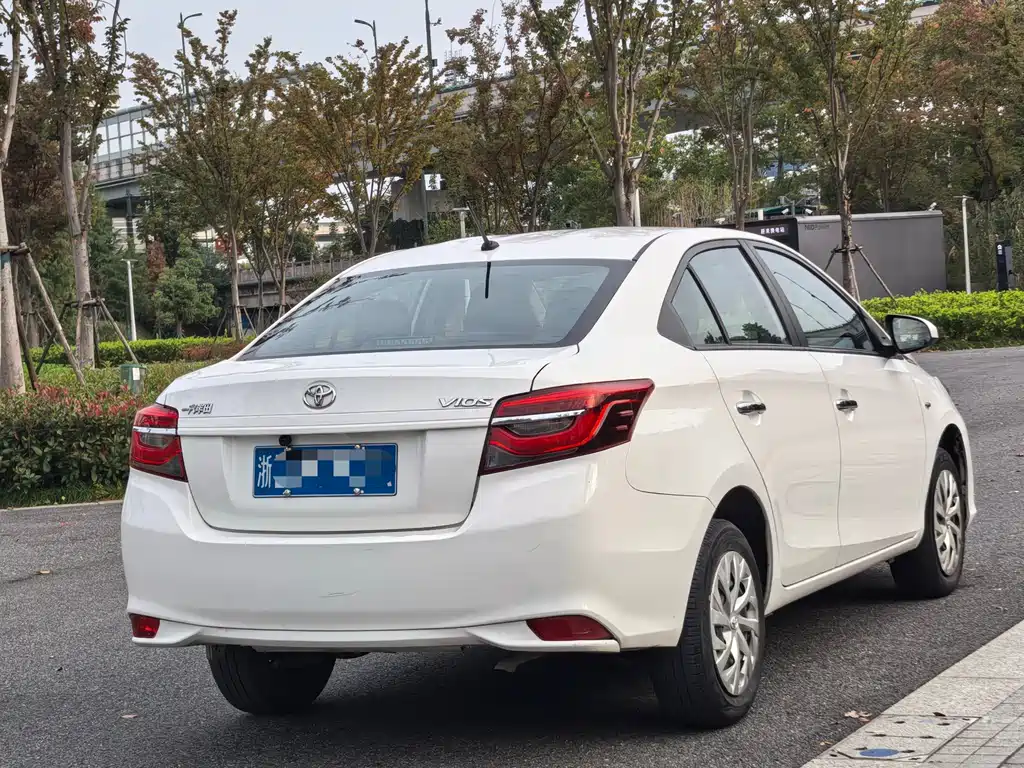 TOYOTA VIOS