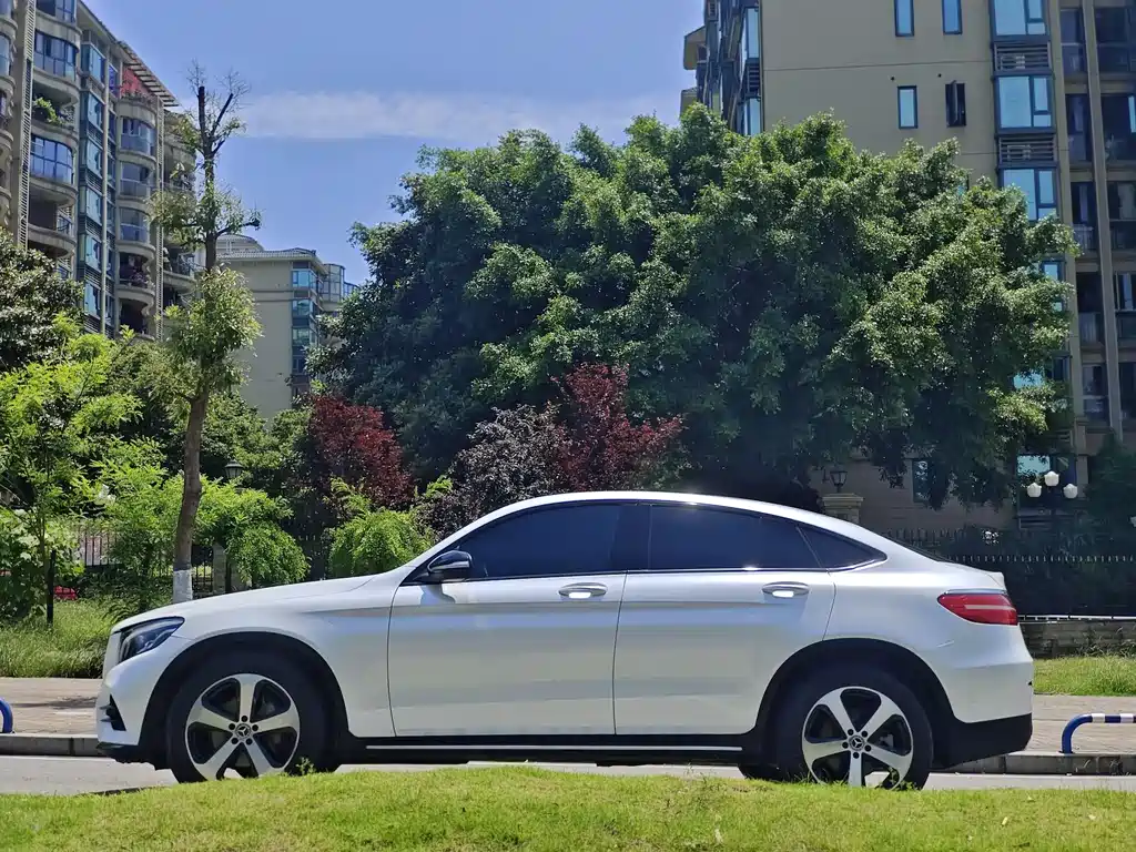 Mercedes-Benz GLC 2018 GLC 200 4MATIC SUV