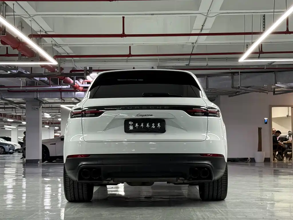 PORSCHE CAYENNE