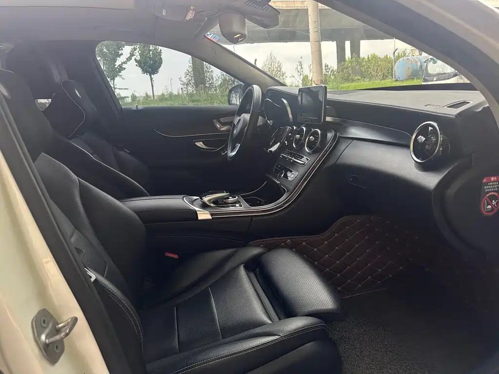 Mercedes-Benz C-Class — миниатюра 9