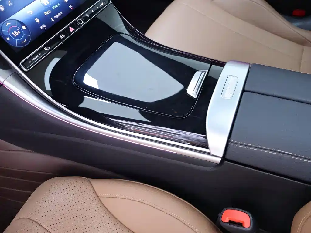 Mercedes-Benz CLE — миниатюра 12