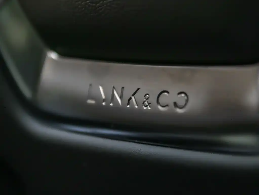 Lynk & Co 02 2019 2.0T AT Pro VI