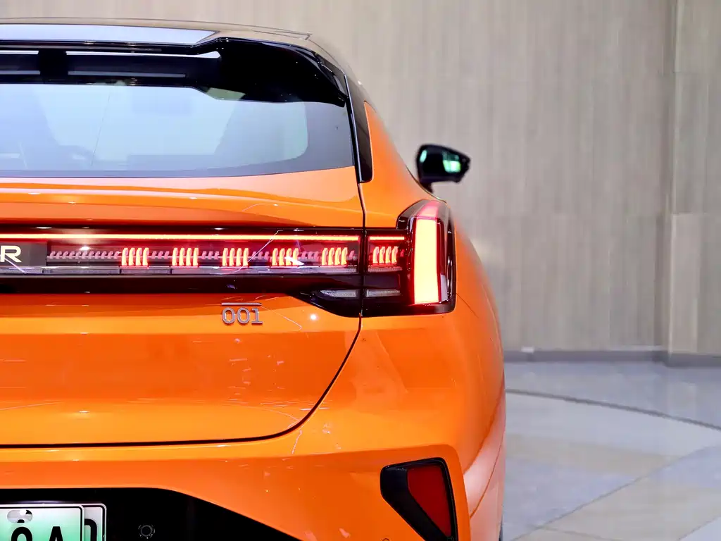 ZEEKR EXTREME KRYPTON 001