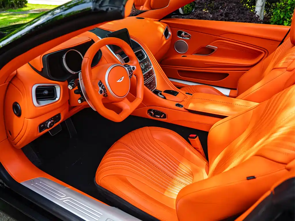 Aston Martin DB11 2023 4.0T V8 Volante