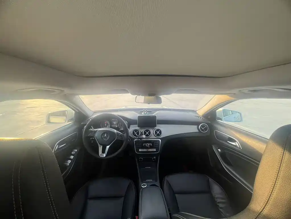 Mercedes-Benz GLA — миниатюра 5