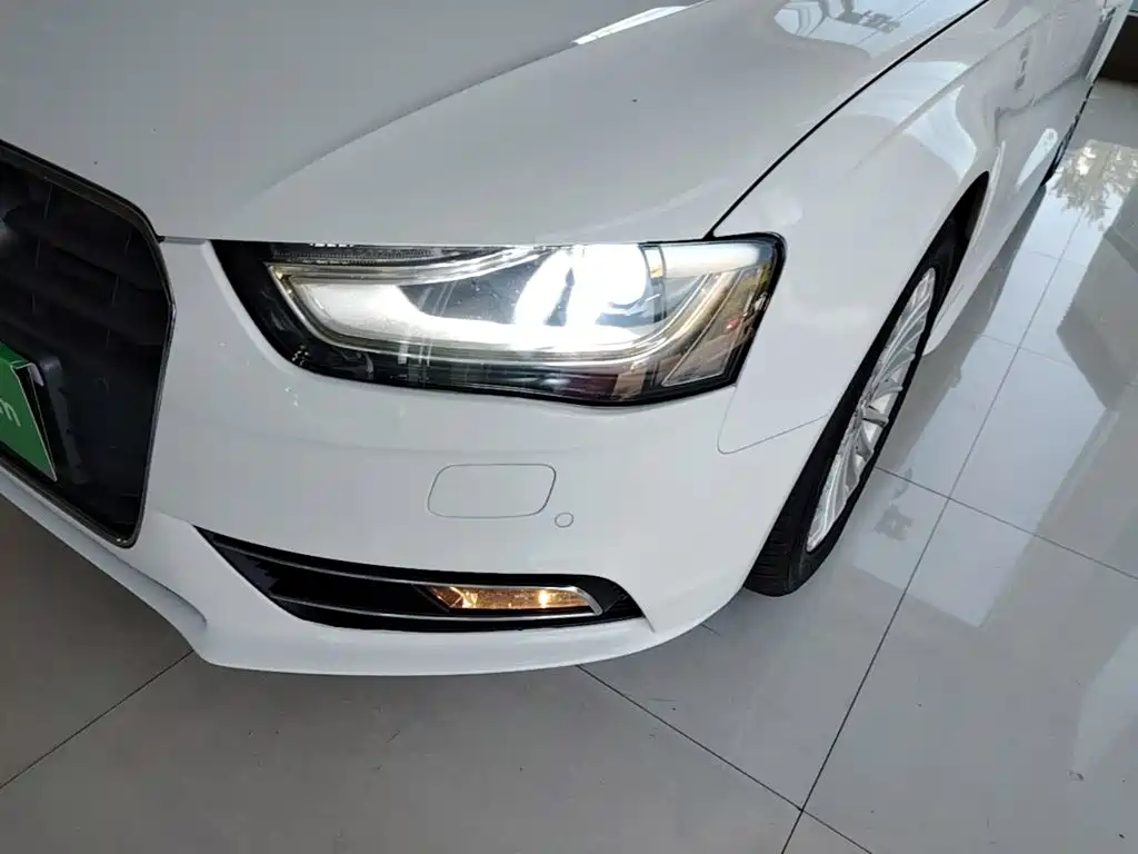 Audi A4L — миниатюра 24