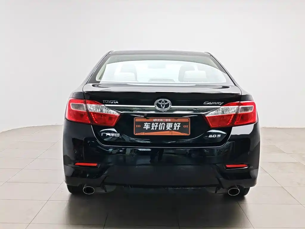 Toyota Camry 2012 2.0S