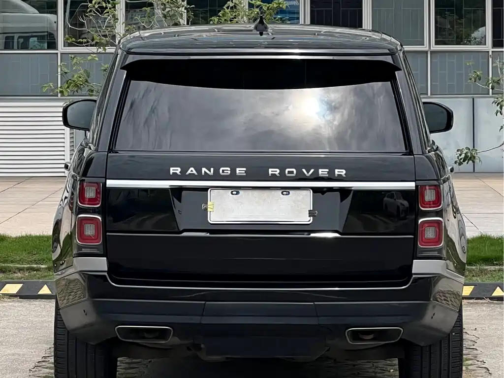 Land Rover Range Rover 2022 3.0 L6 400PS Long Wheelbase