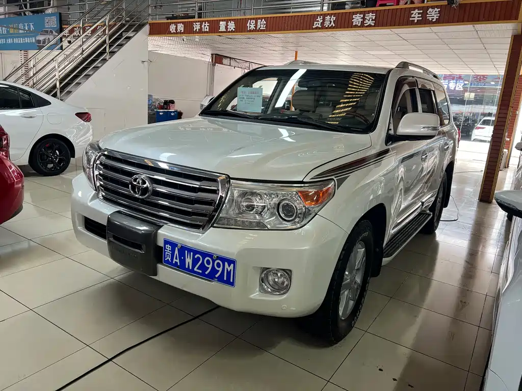 Toyota Land Cruiser 2014