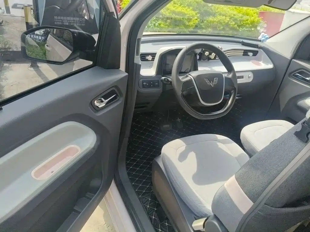 Wuling MINIEV — миниатюра 12