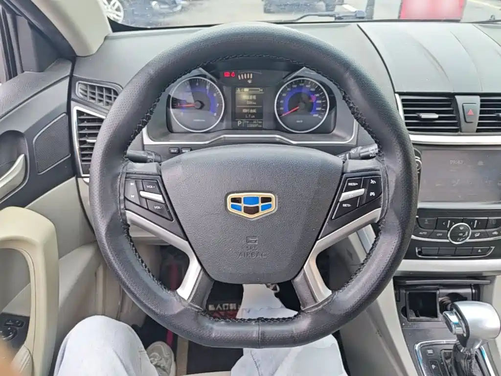 Geely Emgrand — миниатюра 11