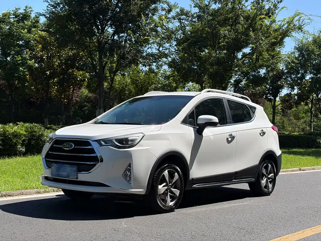 2016 JAC M1 (Refine) - zdjęcie 1 z 13