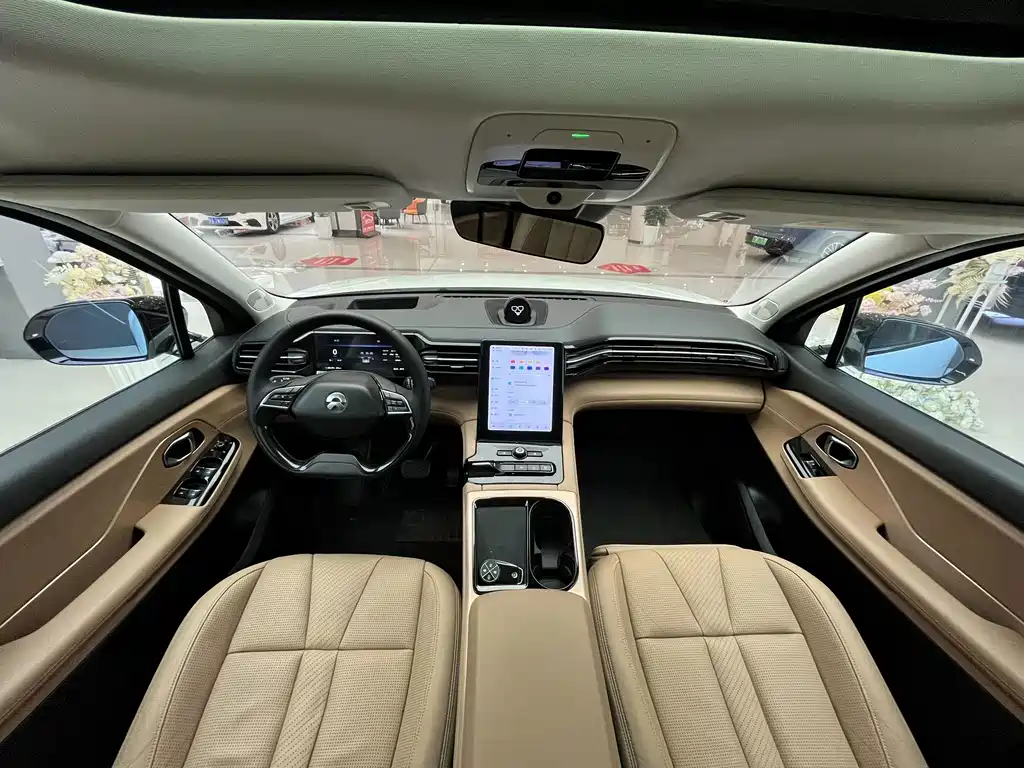 NIO ES8 — миниатюра 19
