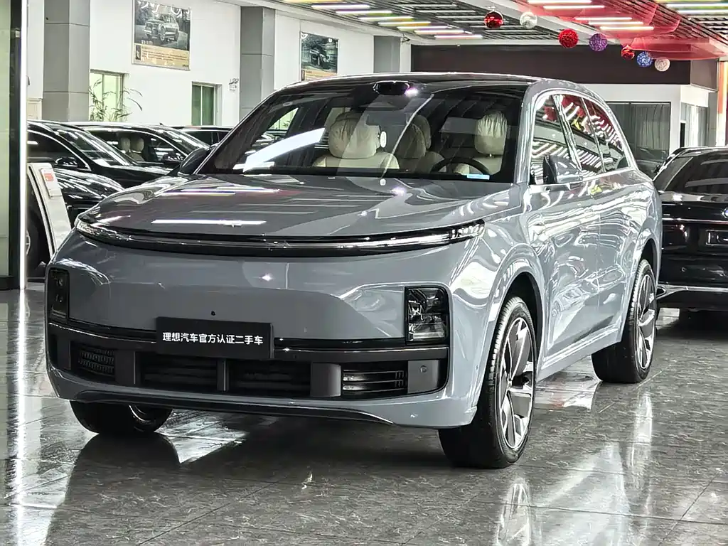 Li Auto Li L8 2025