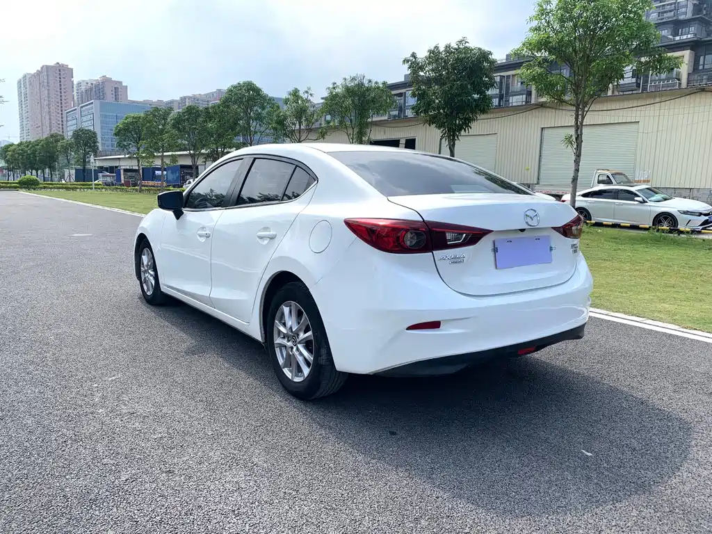 Mazda 3 Axela — миниатюра 4