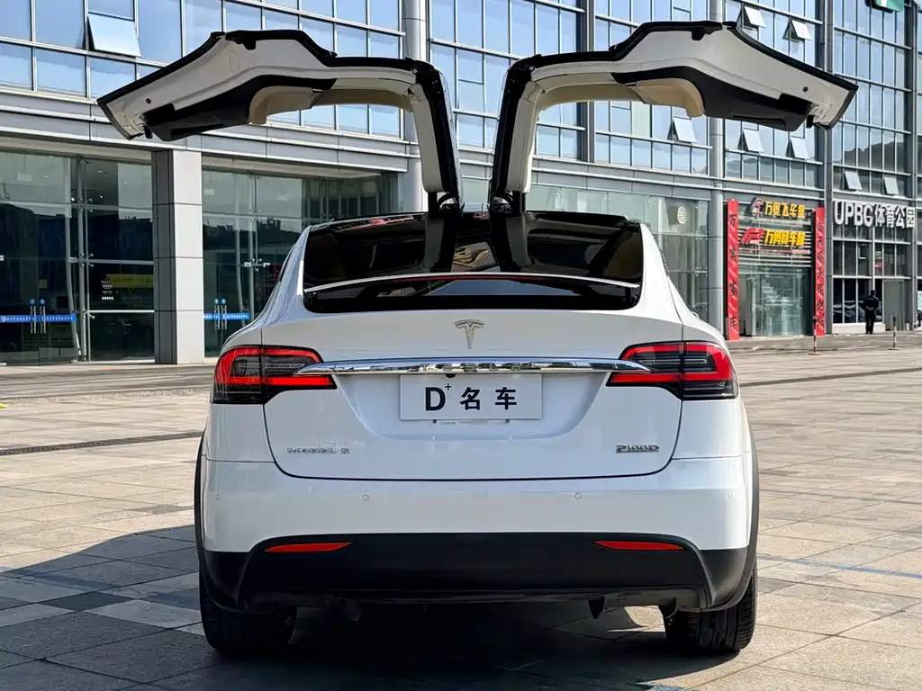 Tesla Model X — фотографии объявления, Фото 12