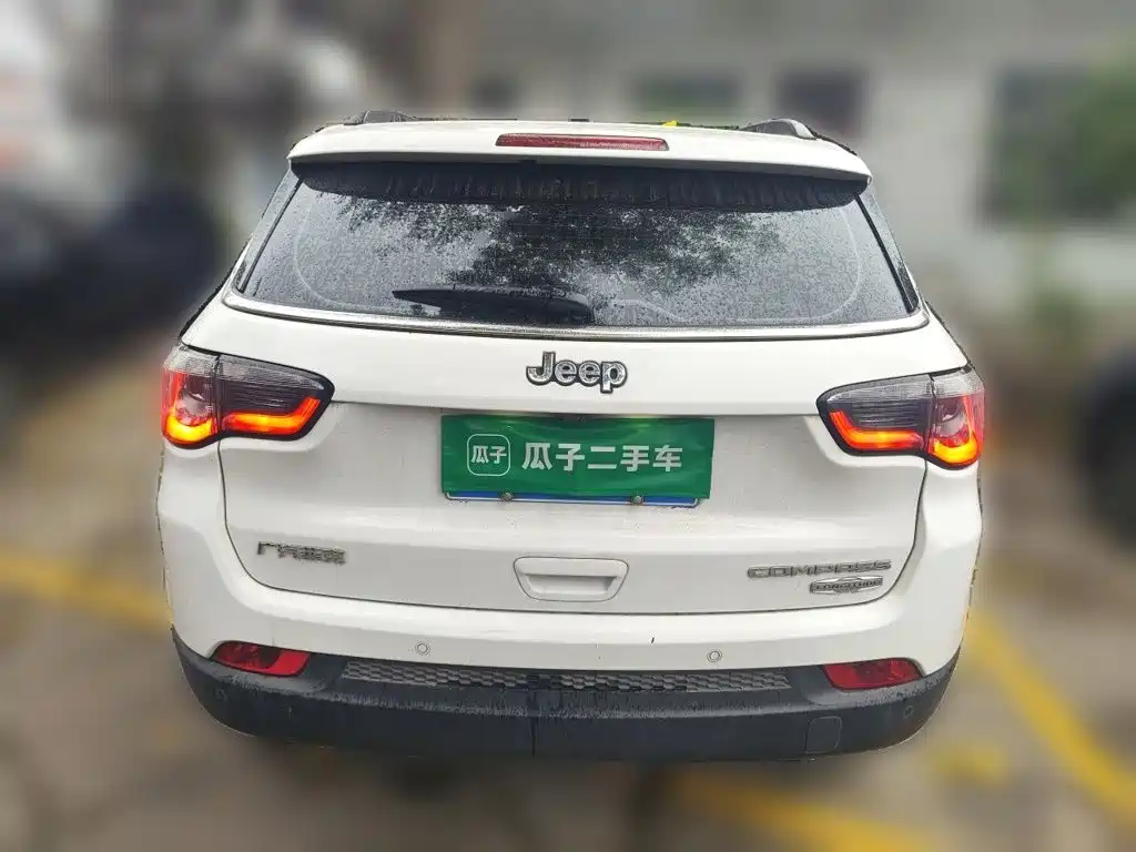 Jeep Compass — миниатюра 3