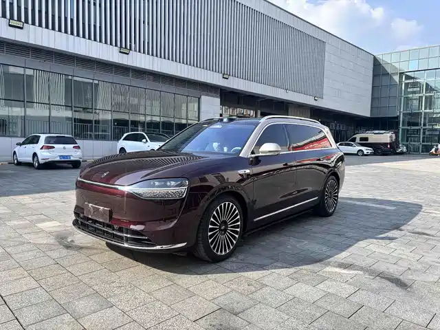 2025 Huawei M9