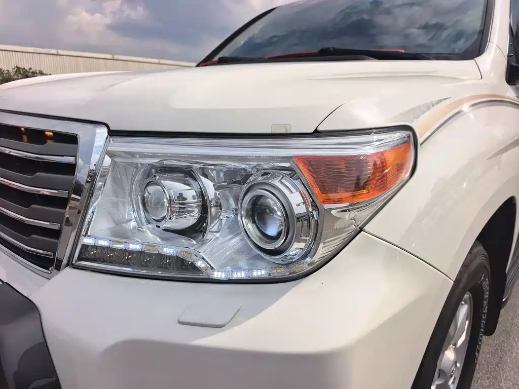 Toyota Land Cruiser 2012 4.0L AT VX