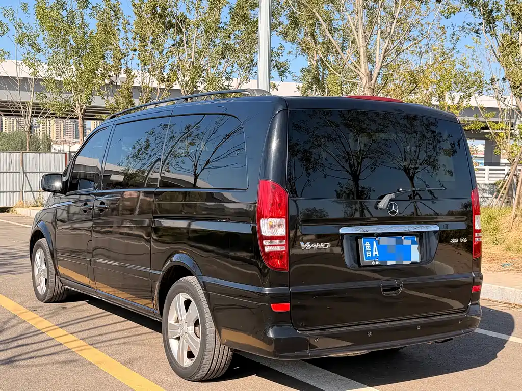 Mercedes-Benz Viano — миниатюра 4