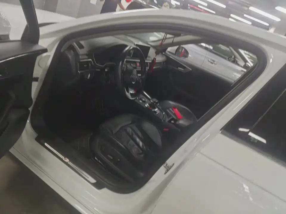 Audi A4L — миниатюра 4