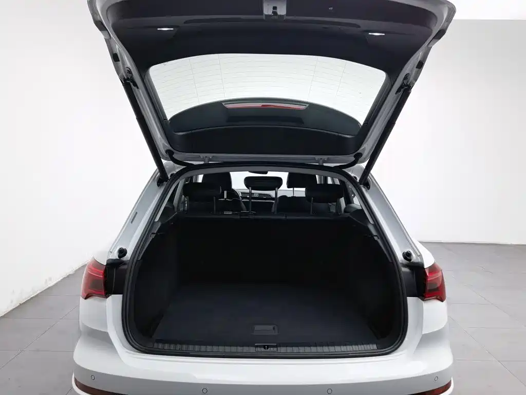 Audi Q3 — миниатюра 16