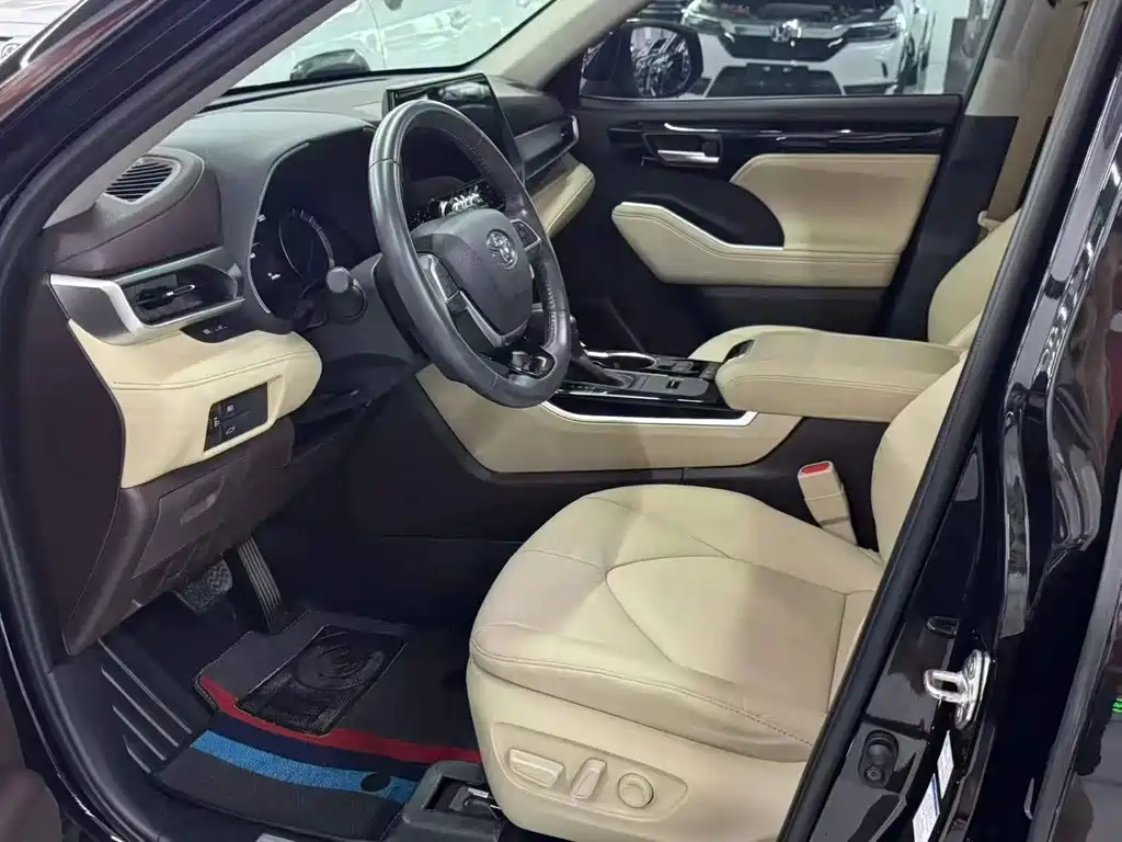 Toyota Highlander — миниатюра 4