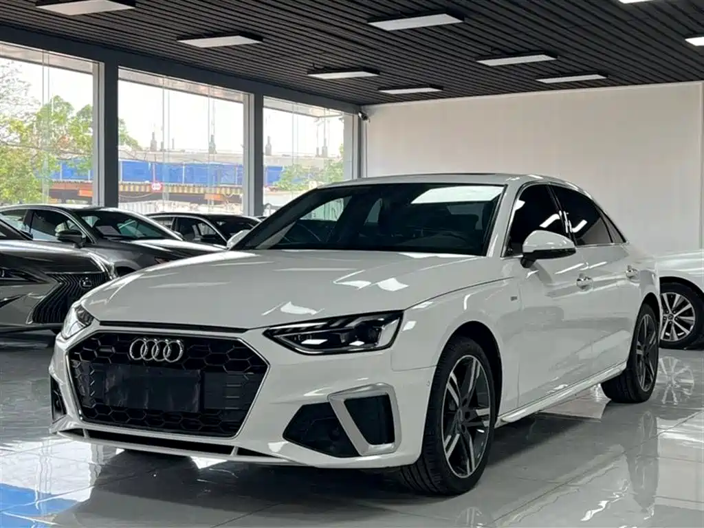 Audi A4L 2021