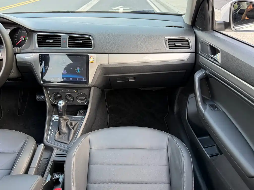 Volkswagen Lavida 1.6L Auto Comfort Edition, фото 15