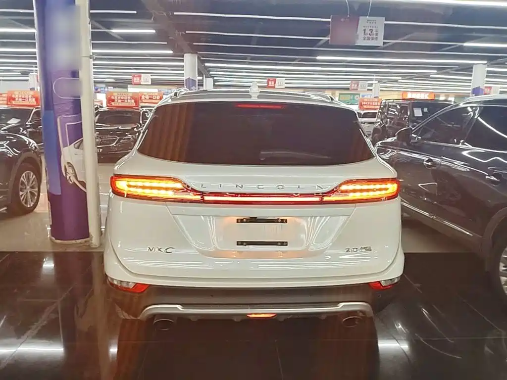 Lincoln MKC — миниатюра 6