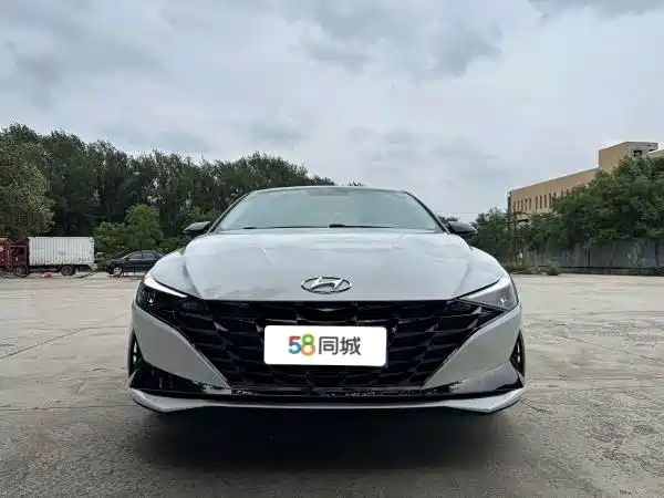 Hyundai Elantra — миниатюра 2