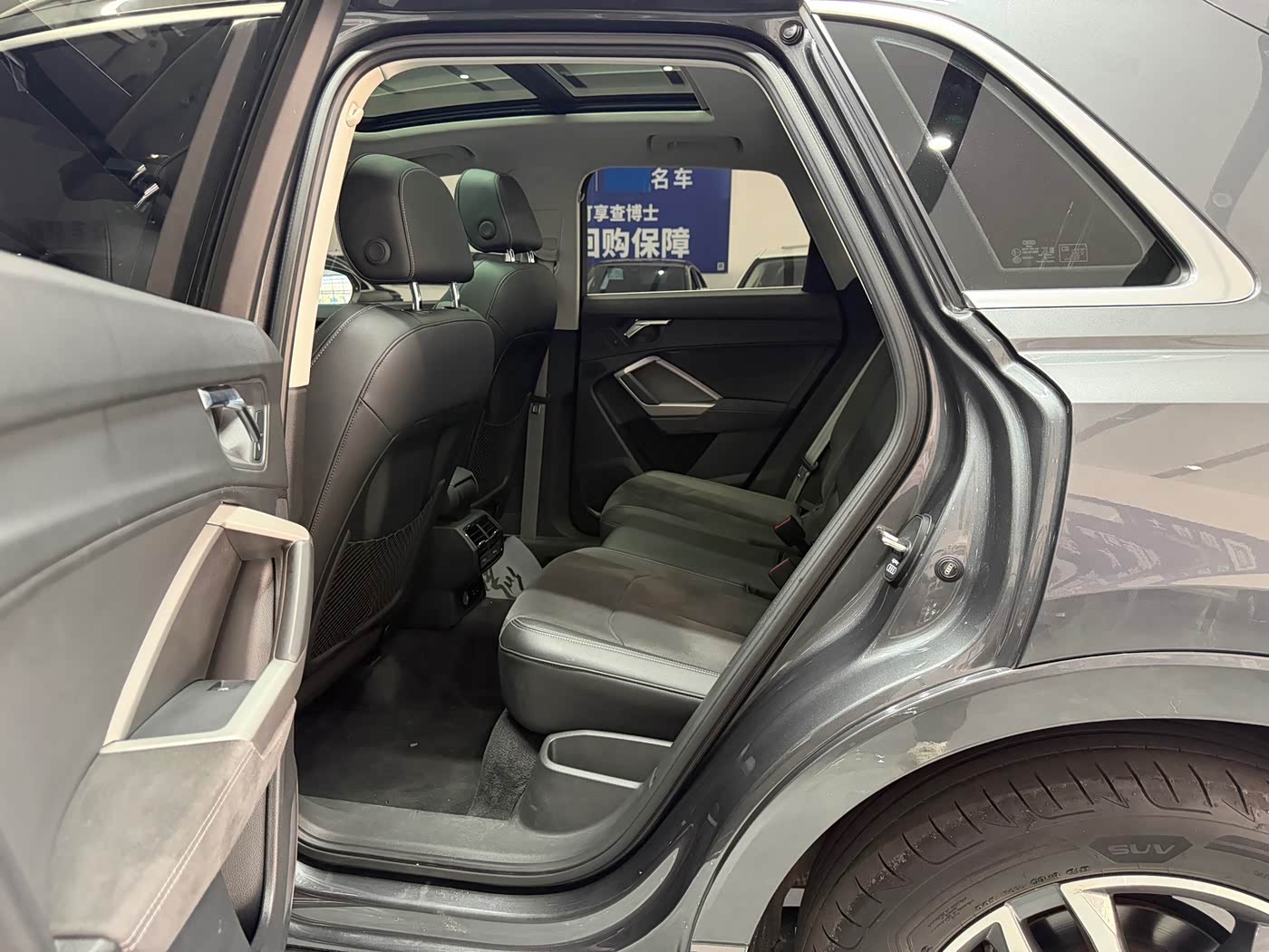 Audi Q3 1.4 л 2022 г. Серебристо-серый, пробег 35000 км