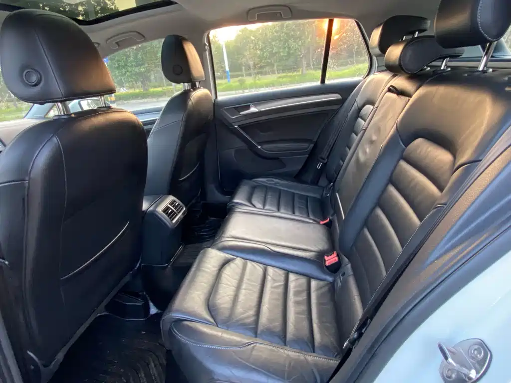 Volkswagen Golf — миниатюра 4