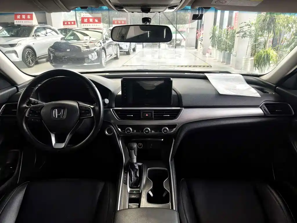 Honda Accord — миниатюра 10