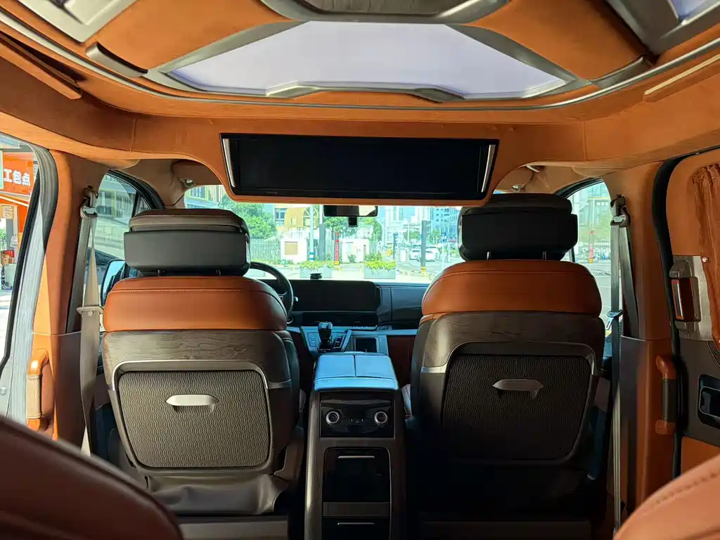 Ford Tourneo — миниатюра 9