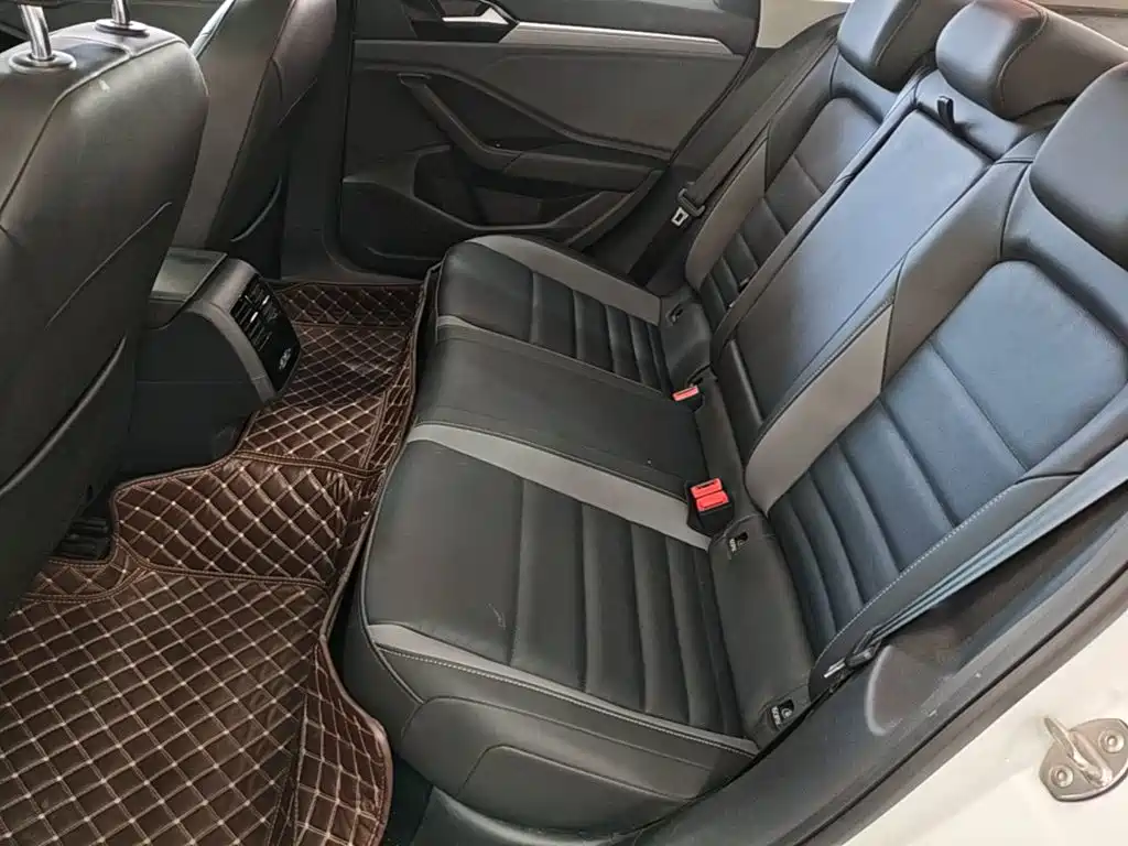 Volkswagen Sagitar — миниатюра 17
