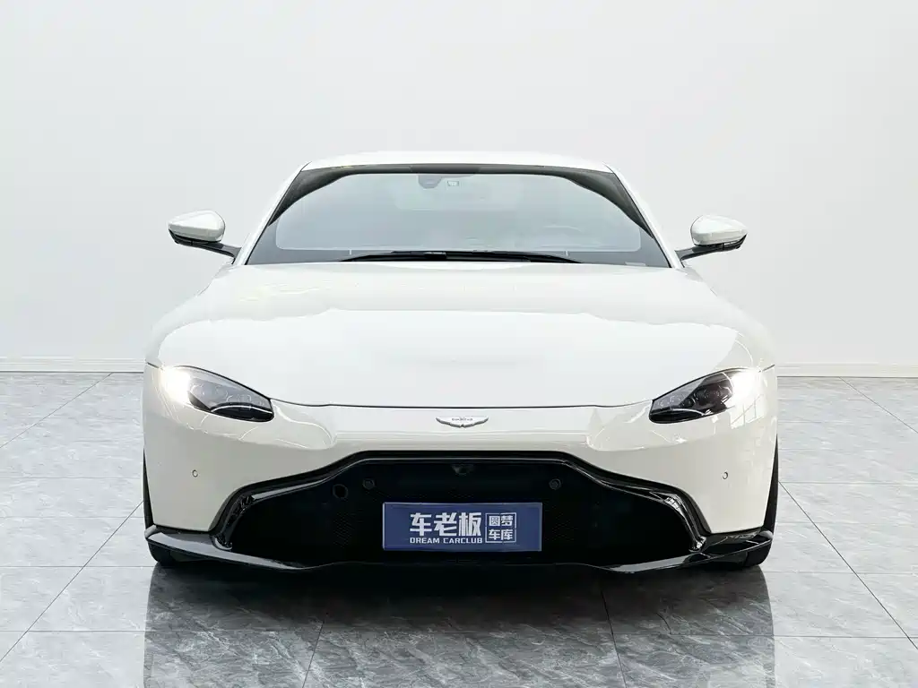 Aston Martin V8 Vantage — миниатюра 2